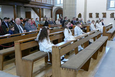 Feier der 1. Heiligen Kommunion in Sankt Crescentius (Foto: Karl-Franz Thiede)